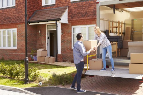 Professional house removals planning in Newburypark