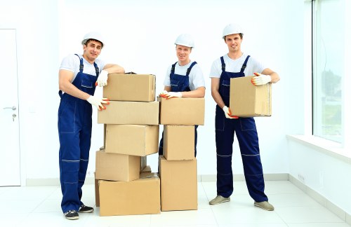 Secure mobile self storage option for homes and businesses in Newburypark