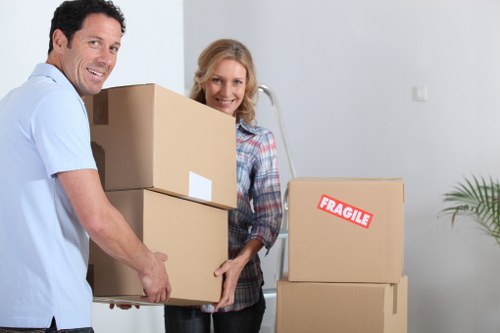 Packing and loading service for Newburypark home removals